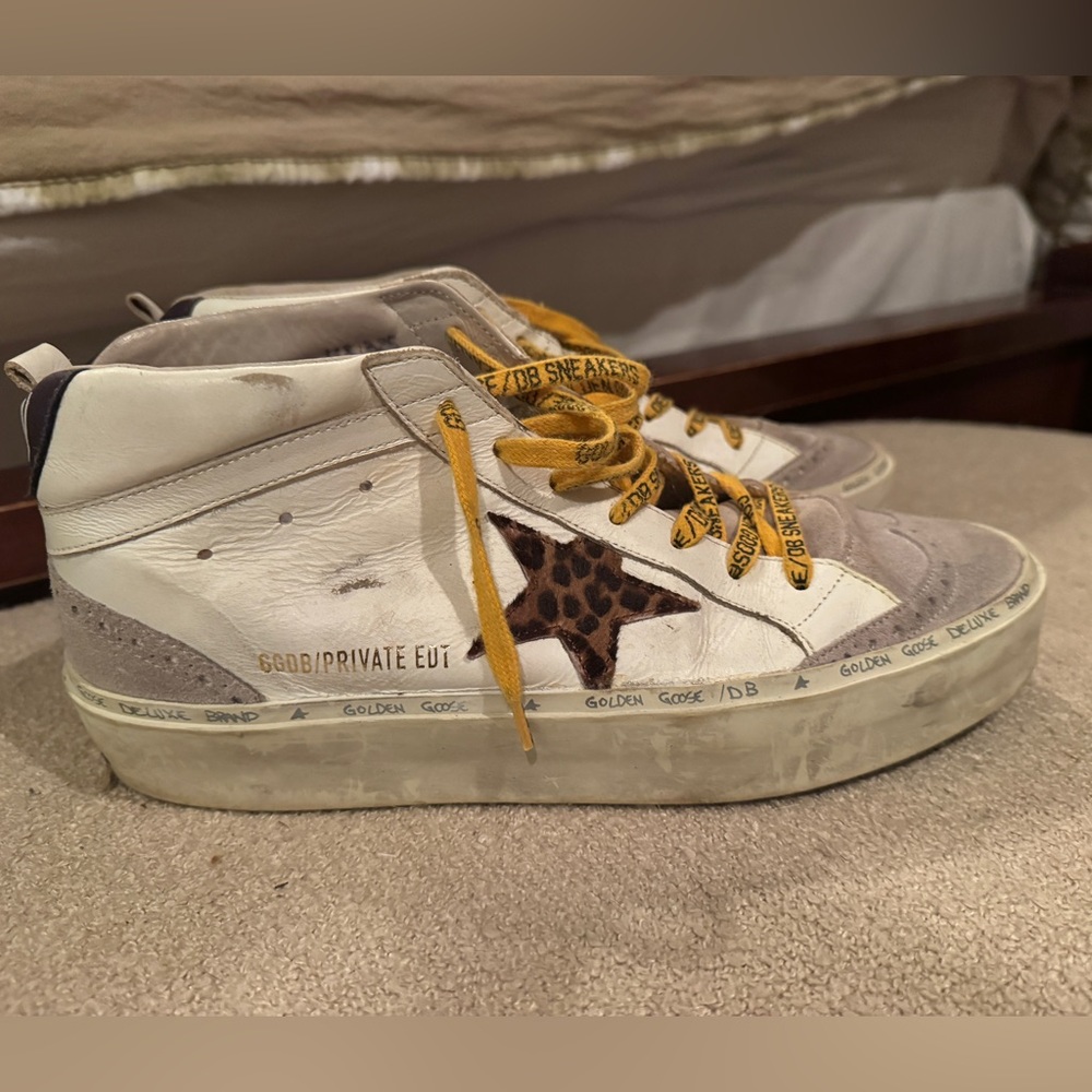 Limited Edition Golden Goose hi mid stars ⭐️ size 40 10